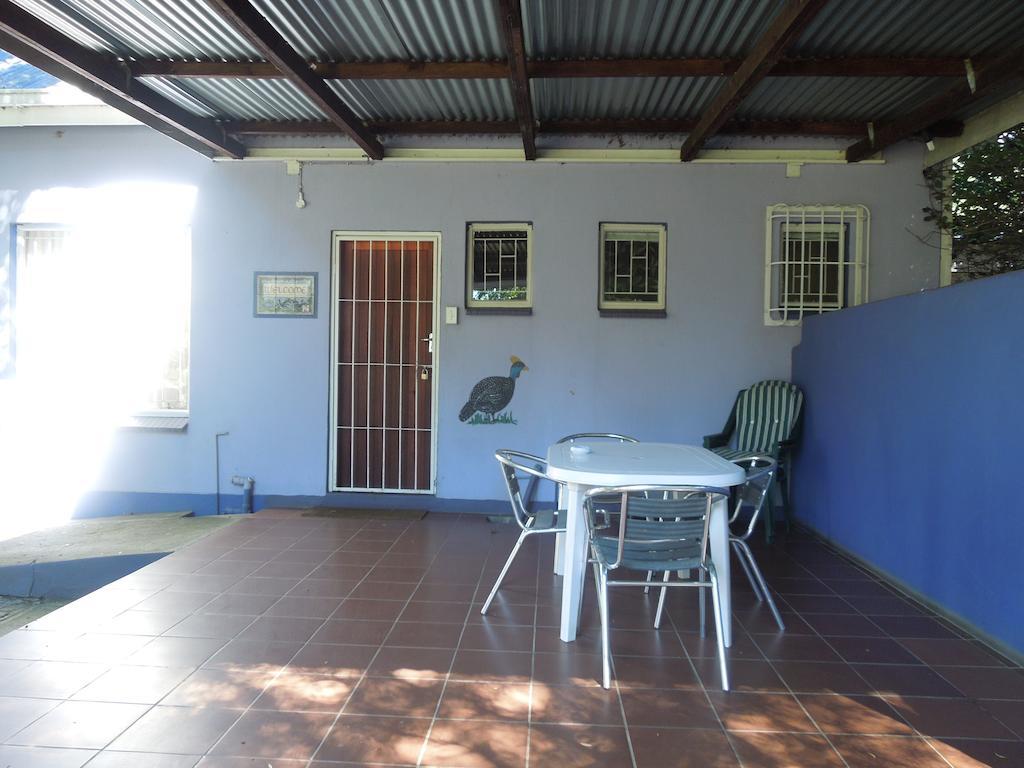 Lilac Lodge-Purple House Winterton Room photo
